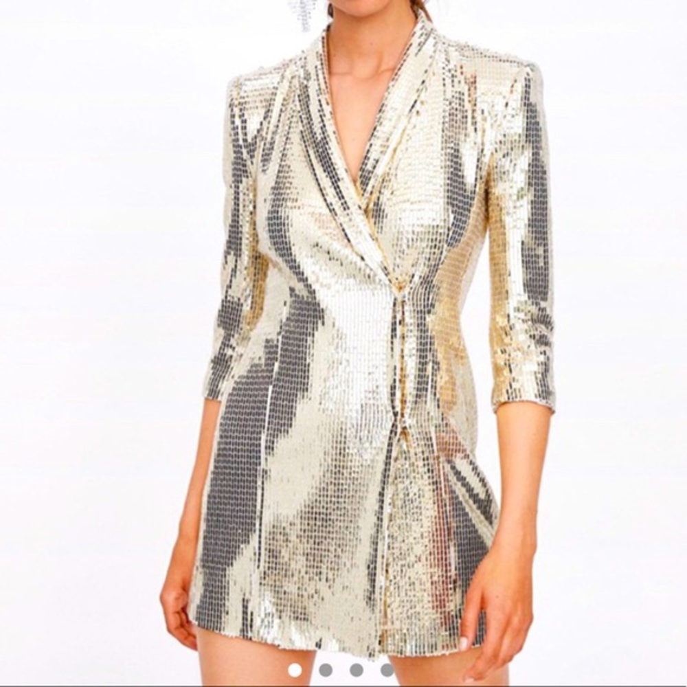 Zara Gold Sequin Jacket Dress Small. WORN ONCE FOR A PHOTOSHOOT